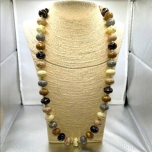 Chunky marbled plastic light weight beaded necklace earth tone boho artisanal